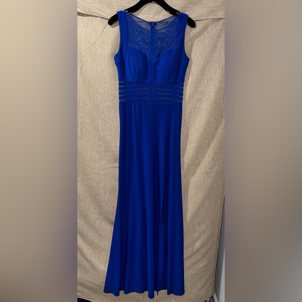NIGHTWAY size 4 Royal Blue stretch Evening Gown with Mesh Details and Slit